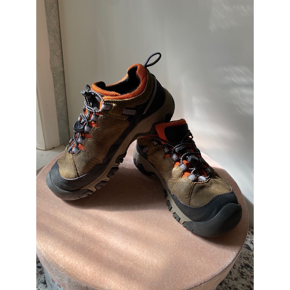 KEEN Targhee Trail Shoes Kids 1 Dark Olive/Gold Flame Exc Waterproof Bungee
